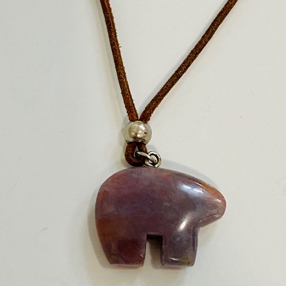 Brown leather animal stone necklace - Picture 6 of 8